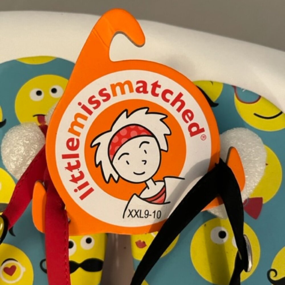 ❤️FREEw/purchase🌟littlemissmatched Emoji FUN Flip Flops Size 9/10